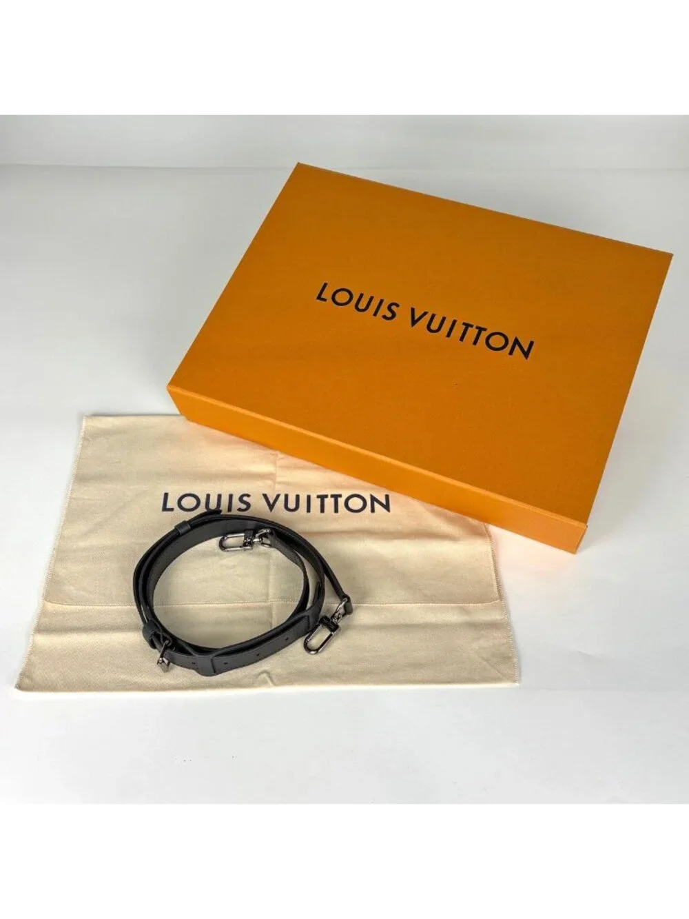 Louis Vuitton Porte Documents Voyage Briefcase Business Monogram Eclipse Noir